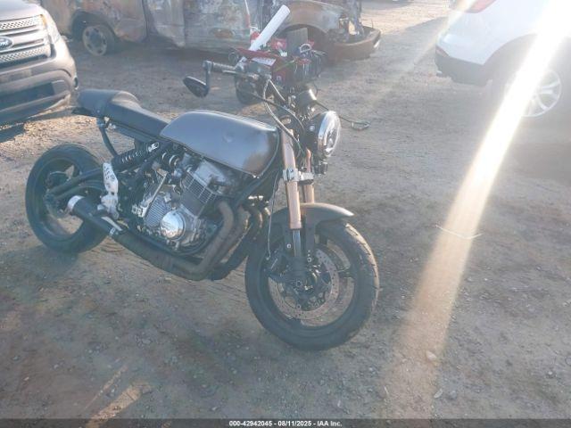  Salvage Honda Cb750