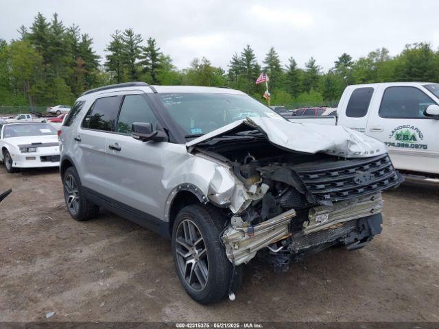  Salvage Ford Explorer