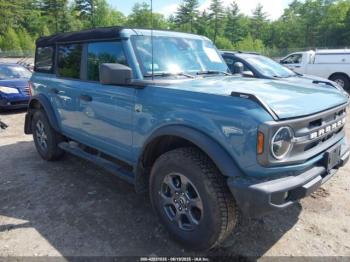  Salvage Ford Bronco
