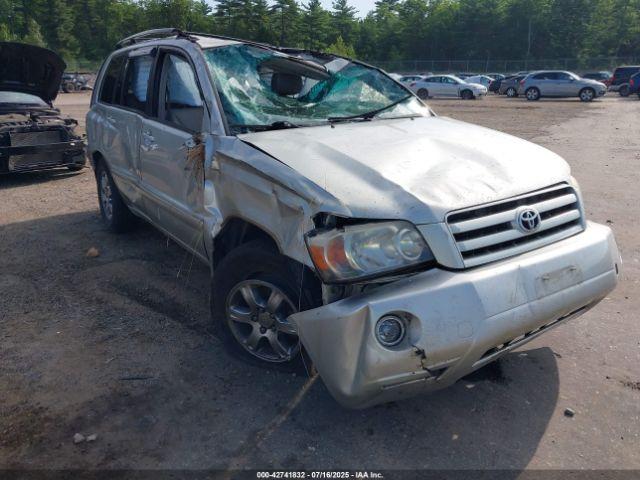  Salvage Toyota Highlander