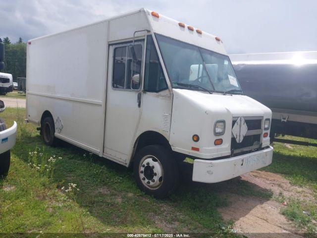  Salvage Freightliner Chassis