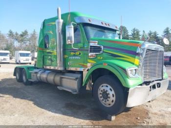  Salvage Freightliner Sd122