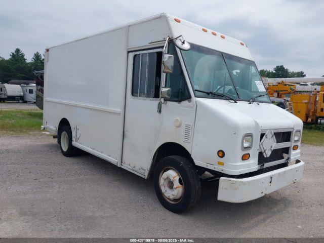  Salvage Freightliner Chassis
