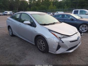  Salvage Toyota Prius