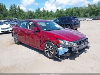  Salvage Nissan Altima