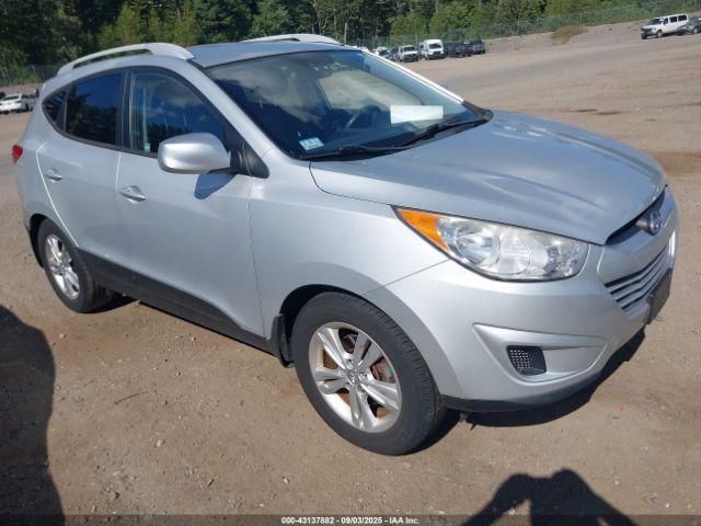  Salvage Hyundai TUCSON