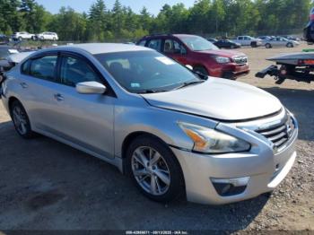  Salvage Nissan Altima