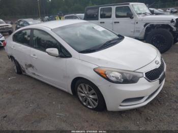  Salvage Kia Forte