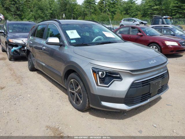  Salvage Kia Niro