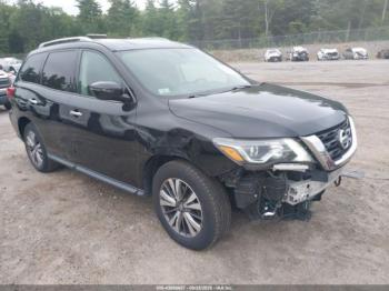  Salvage Nissan Pathfinder