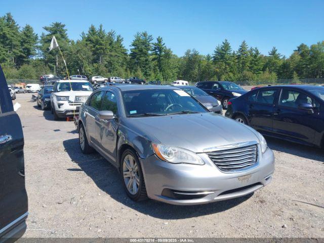  Salvage Chrysler 200