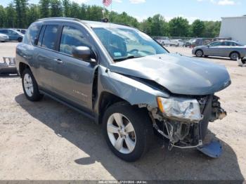  Salvage Jeep Compass