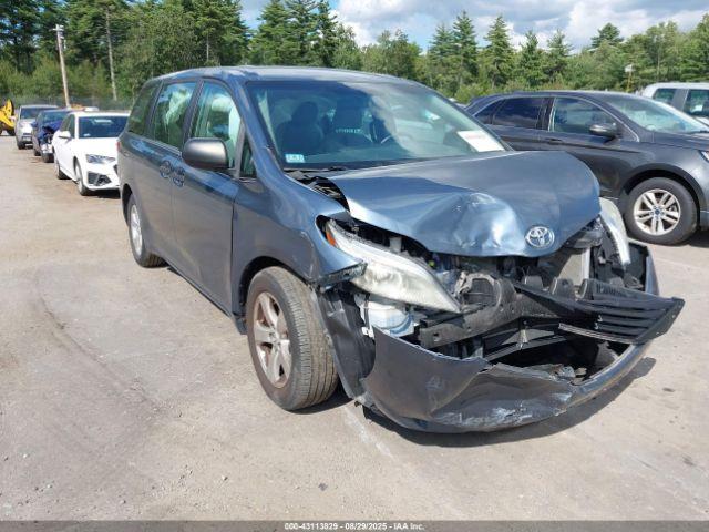  Salvage Toyota Sienna