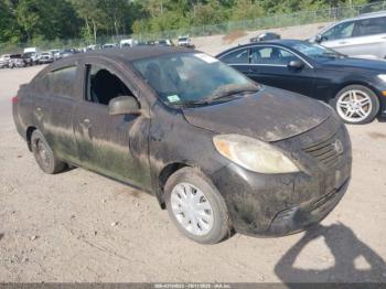  Salvage Nissan Versa