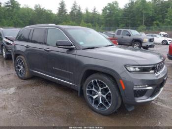  Salvage Jeep Grand Cherokee