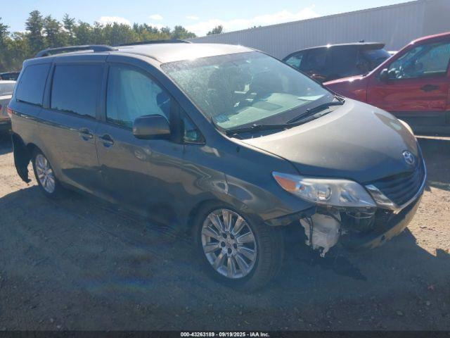  Salvage Toyota Sienna