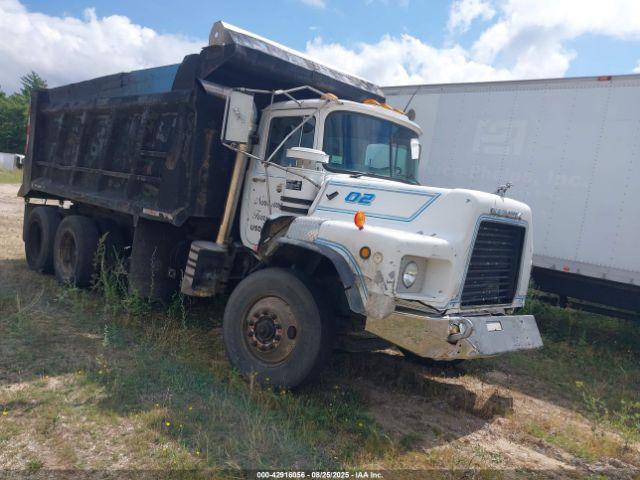  Salvage Mack 600