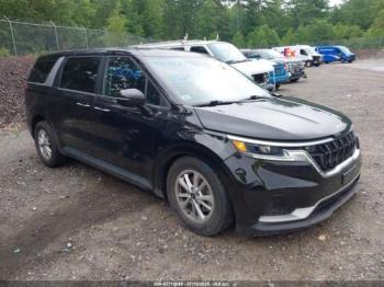  Salvage Kia Carnival