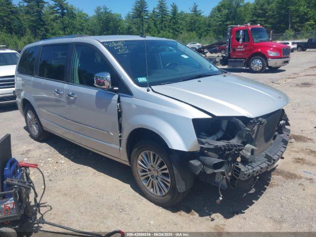  Salvage Chrysler Town & Country
