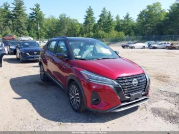  Salvage Nissan Kicks