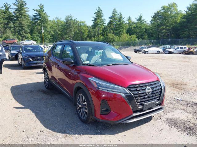  Salvage Nissan Kicks