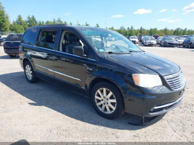  Salvage Chrysler Town & Country