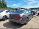 Toyota Camry Se Image 8
