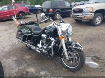  Salvage Harley-Davidson Flhr