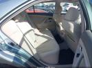 Toyota Camry Le Image 9