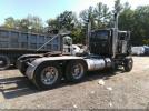 Peterbilt 389 Image 3