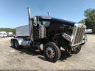 Peterbilt 389 Image 12