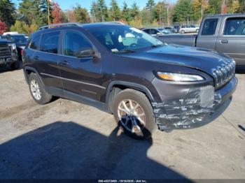  Salvage Jeep Cherokee