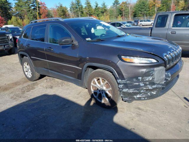  Salvage Jeep Cherokee