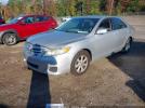 Toyota Camry Le Image 4