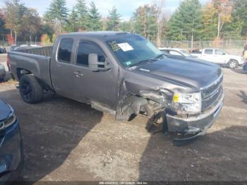  Salvage Chevrolet Silverado 2500