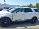 Ford Explorer Platinum Image 4