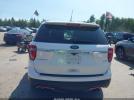 Ford Explorer Platinum Image 12