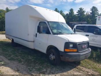  Salvage General Motors Savana Cutaway