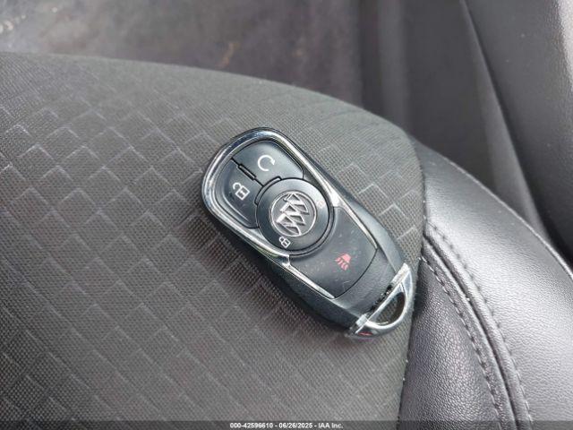 Buick Encore Sport Touring Image 7