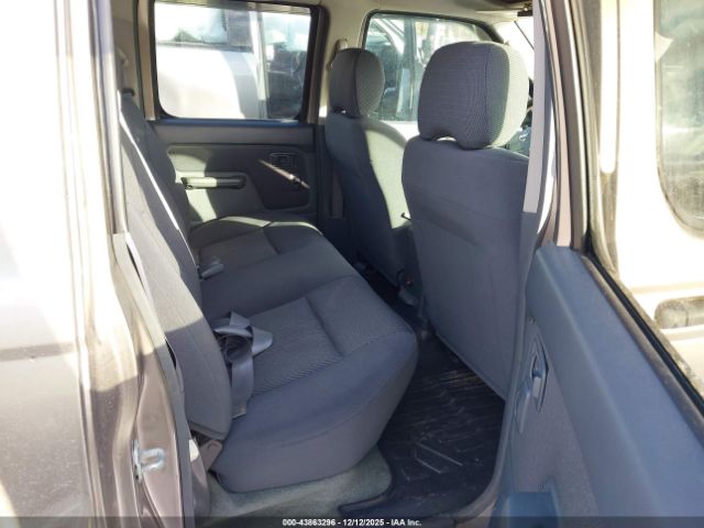 Nissan Frontier Xe-v6 Image 6