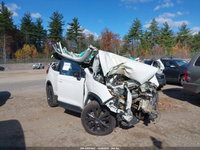  Salvage Subaru Ascent