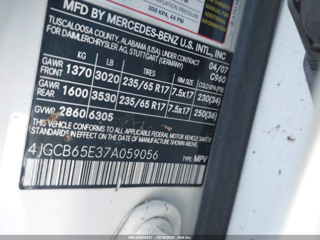 Mercedes-Benz R 350 4matic Image 12