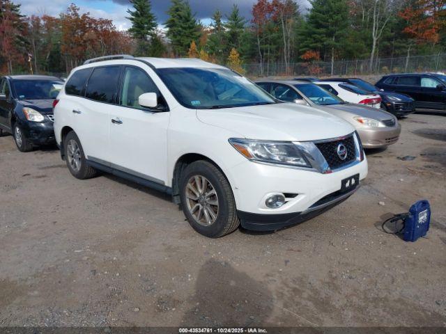  Salvage Nissan Pathfinder