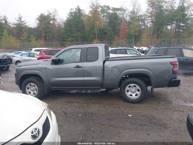 Nissan Frontier King Cab S 4x4 Image 10