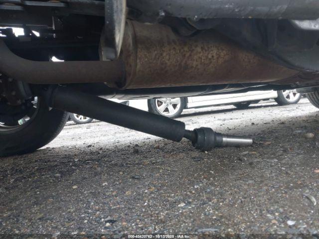 Nissan Frontier King Cab S 4x4 Image 19