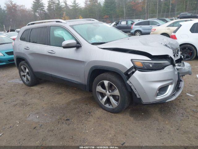  Salvage Jeep Cherokee
