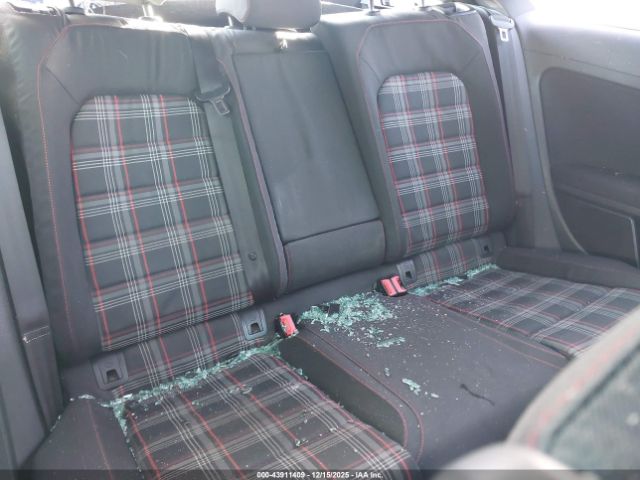 Volkswagen Golf 2.0t S 2-door Image 13