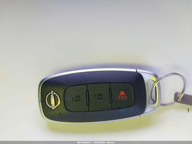 Nissan Rogue S Intelligent Awd Image 10