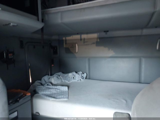 Kenworth Construction T680 Image 7