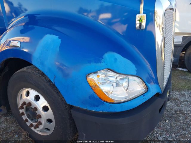 Kenworth Construction T680 Image 15